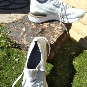 Size Men's 14 Nike react running shoes